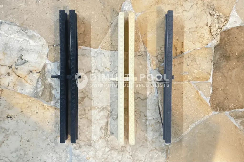 Berbagai warna grill gutter kolam renang yang tersedia di Dimulti Pool.