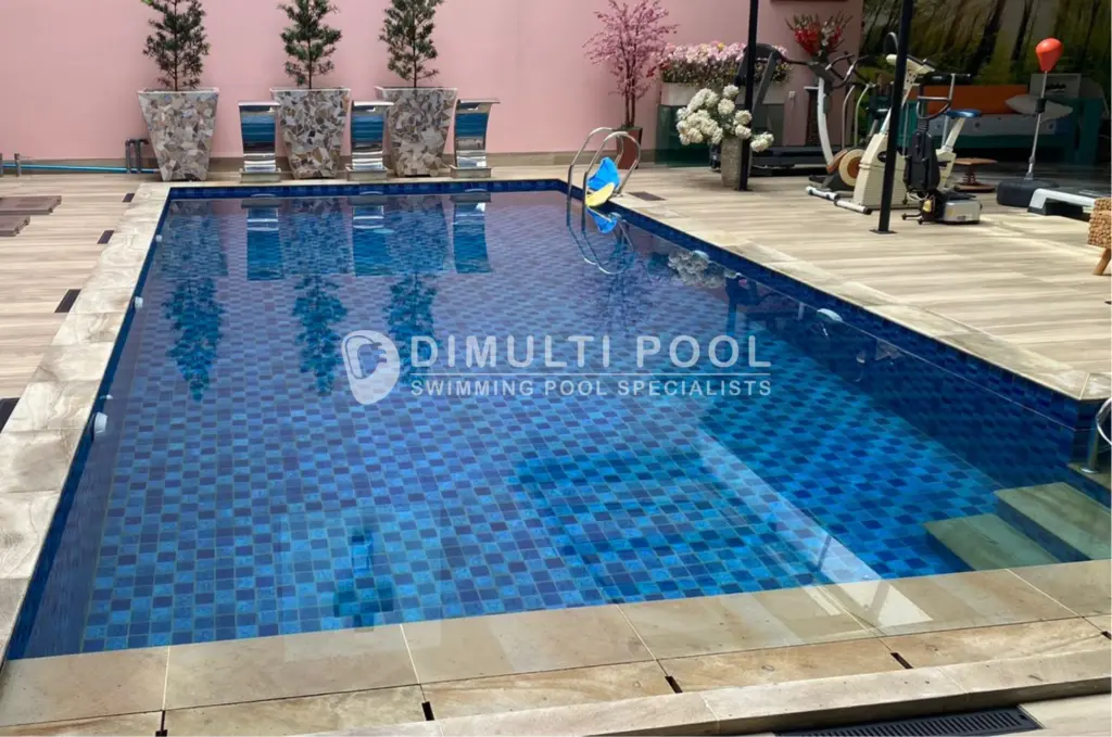 Hasil treatment awal kolam renang air PDAM. Ini langkahnya.