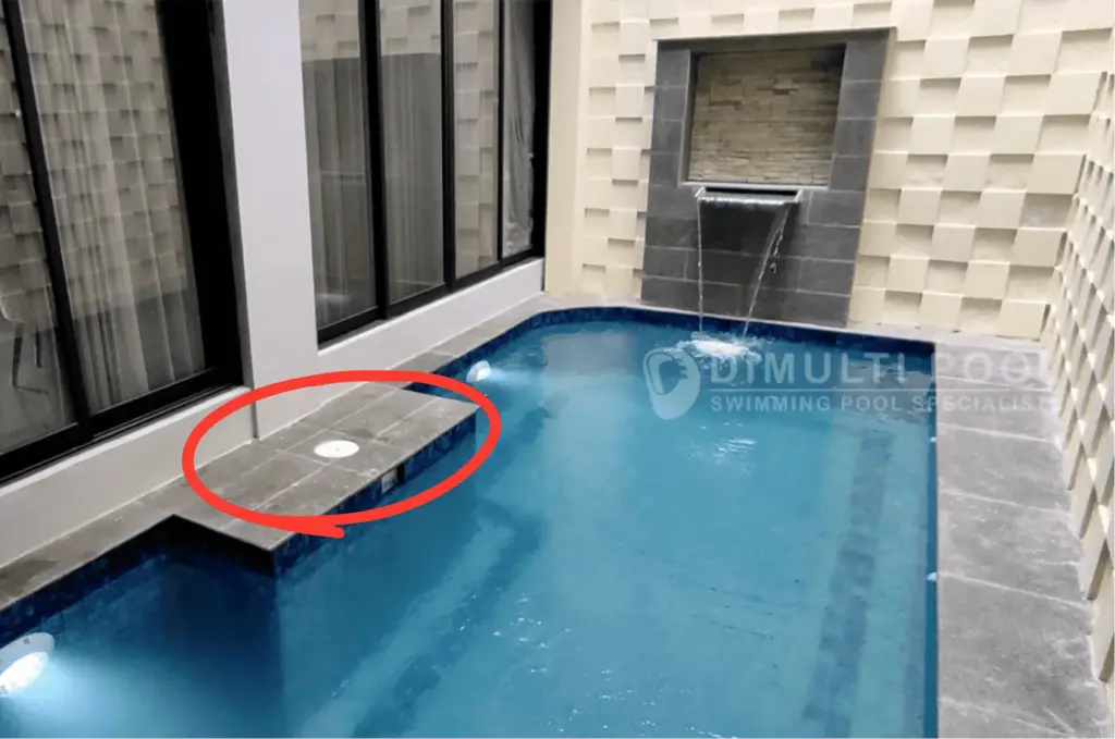 Lokasi pemasangan skimmer box kolam skimmer.